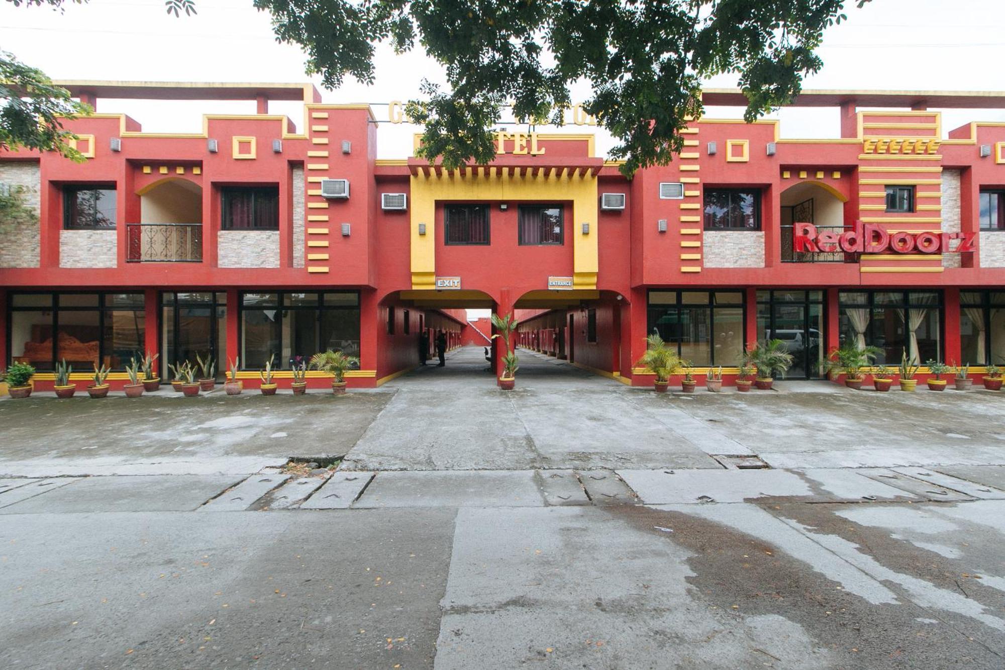 RedDoorz @ Golden Victory Hotel Mabalacat Pampanga Exterior foto